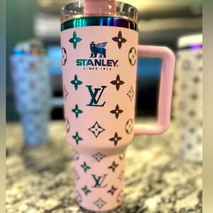 Stanley LIGHT PINK laser engraved Tumblr new inbox NWT
